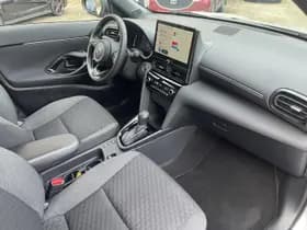 Toyota Yaris-cross thumbnail 9