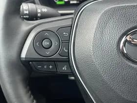 Toyota Corolla-cross thumbnail 18