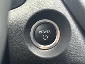 Toyota Corolla-cross thumbnail 30