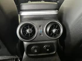 Kia Stinger thumbnail 24