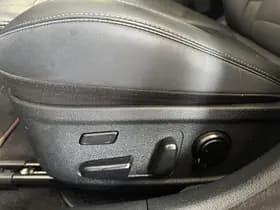 Kia Stinger thumbnail 40