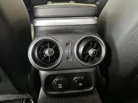 Kia Stinger thumbnail 57