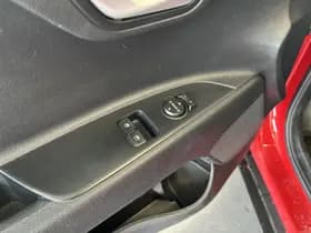 Kia Stonic thumbnail 3