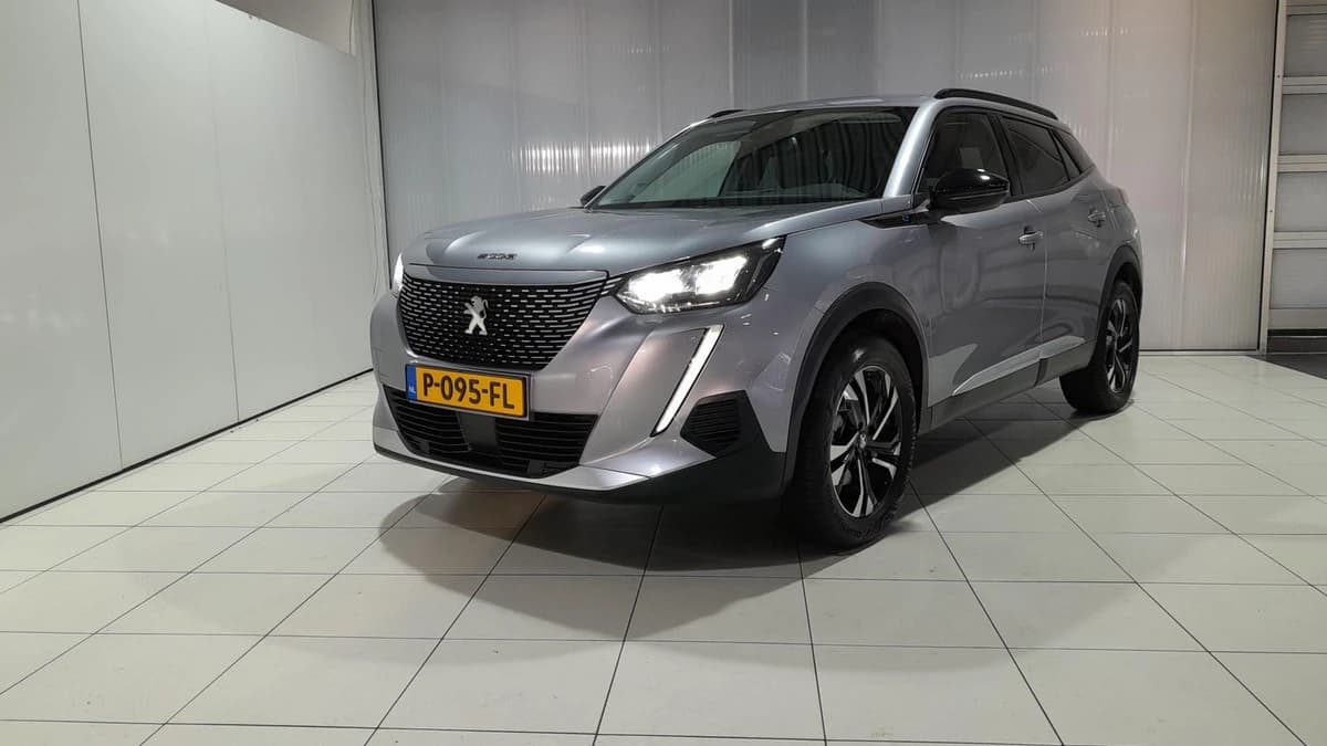 Peugeot E-2008 — foto 1