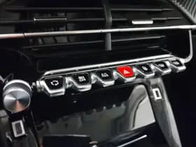 Peugeot E-2008 thumbnail 17