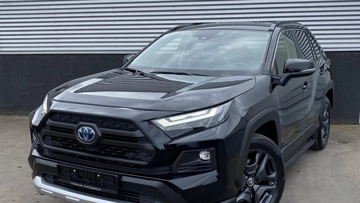 Toyota Rav4 — foto 1