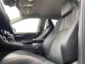 Toyota Rav4 thumbnail 18