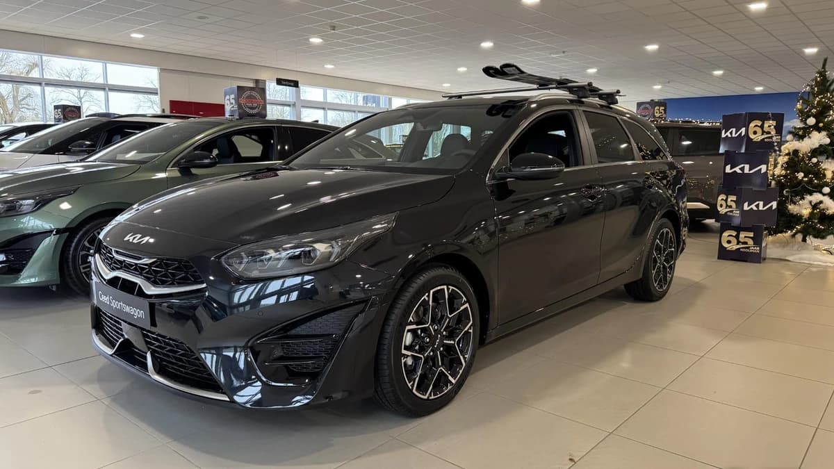 Kia Ceed-sportswagon — foto 1