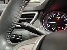 Nissan Qashqai thumbnail 18