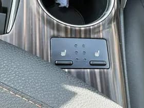 Toyota Camry thumbnail 59