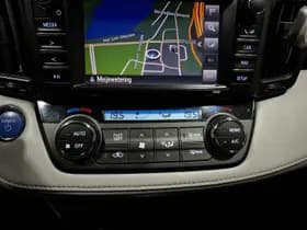 Toyota Rav4 thumbnail 5