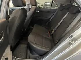 Kia Rio thumbnail 47