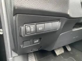 Toyota Corolla-cross thumbnail 20