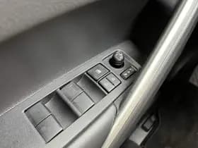 Toyota Corolla-cross thumbnail 79