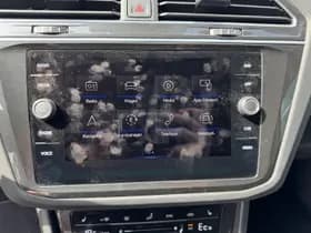 Volkswagen Tiguan thumbnail 18