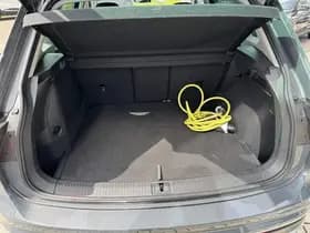 Volkswagen Tiguan thumbnail 71