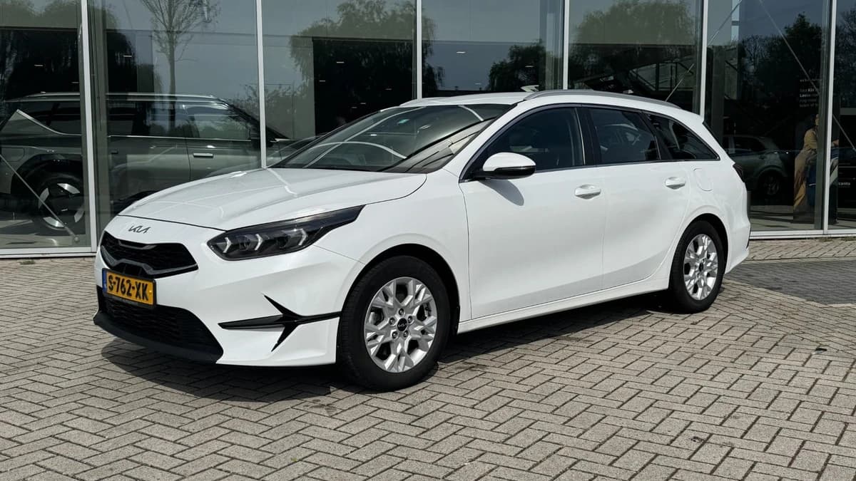 Kia Ceed-sportswagon — foto 1