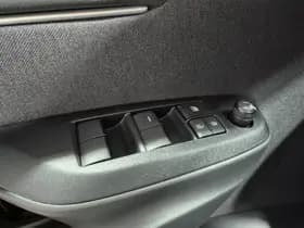 Toyota Yaris-cross thumbnail 19