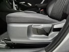 Toyota Yaris-cross thumbnail 31