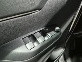 Toyota Yaris-cross thumbnail 33