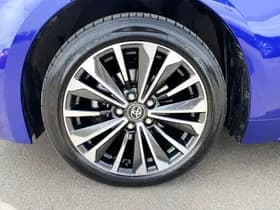 Toyota Corolla-touring-sports thumbnail 3