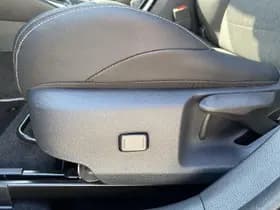 Toyota Corolla-touring-sports thumbnail 25