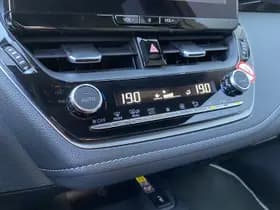 Toyota Corolla-touring-sports thumbnail 38