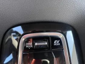 Toyota Corolla-touring-sports thumbnail 50