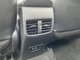 Toyota Corolla-cross thumbnail 38