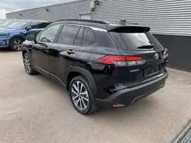 Toyota Corolla-cross thumbnail 8