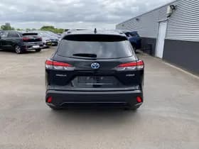 Toyota Corolla-cross thumbnail 9