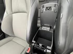 Toyota Corolla-cross thumbnail 81