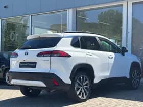 Toyota Corolla-cross thumbnail 11