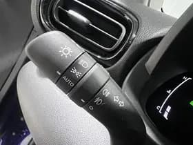 Toyota Yaris thumbnail 40