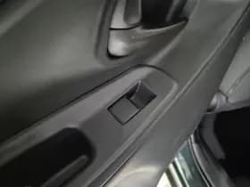 Toyota Yaris-cross thumbnail 32