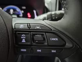 Toyota Yaris-cross thumbnail 65