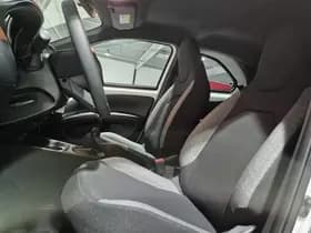 Toyota Aygo thumbnail 59