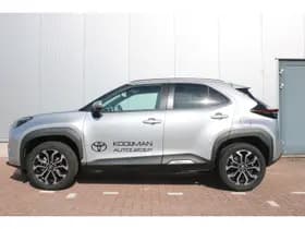 Toyota Yaris-cross thumbnail 3