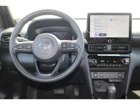 Toyota Yaris-cross thumbnail 7