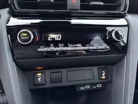 Toyota Yaris-cross thumbnail 81