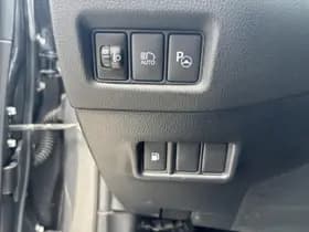 Toyota C-hr thumbnail 16