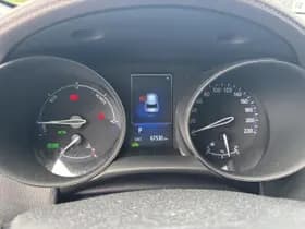 Toyota C-hr thumbnail 6