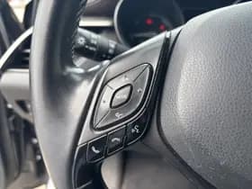 Toyota C-hr thumbnail 8
