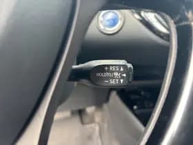 Toyota C-hr thumbnail 10