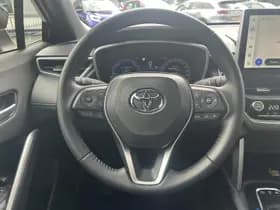 Toyota Corolla-cross thumbnail 13