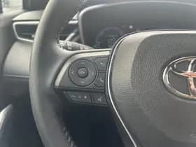Toyota Corolla-cross thumbnail 14