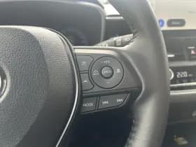 Toyota Corolla-cross thumbnail 15