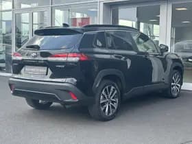 Toyota Corolla-cross thumbnail 4