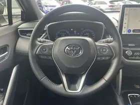 Toyota Corolla-cross thumbnail 38
