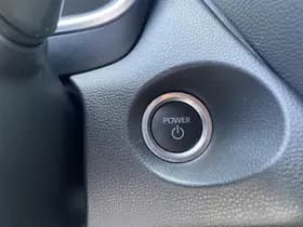 Toyota Corolla-cross thumbnail 31